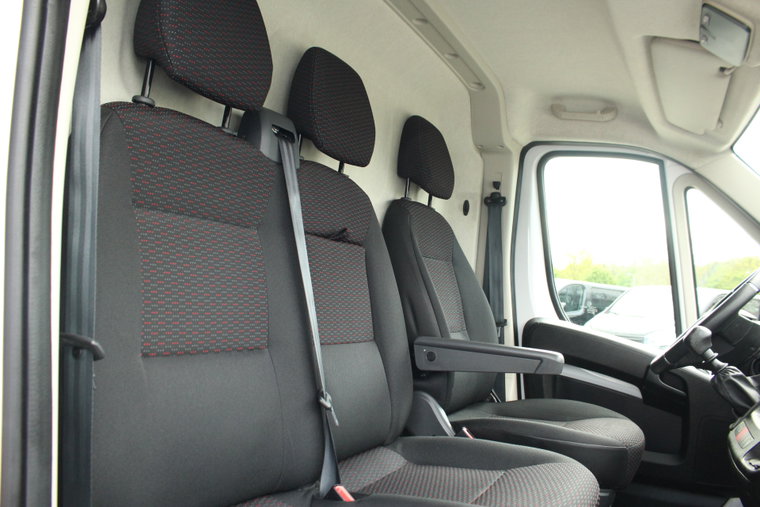 Vehicle Image 15