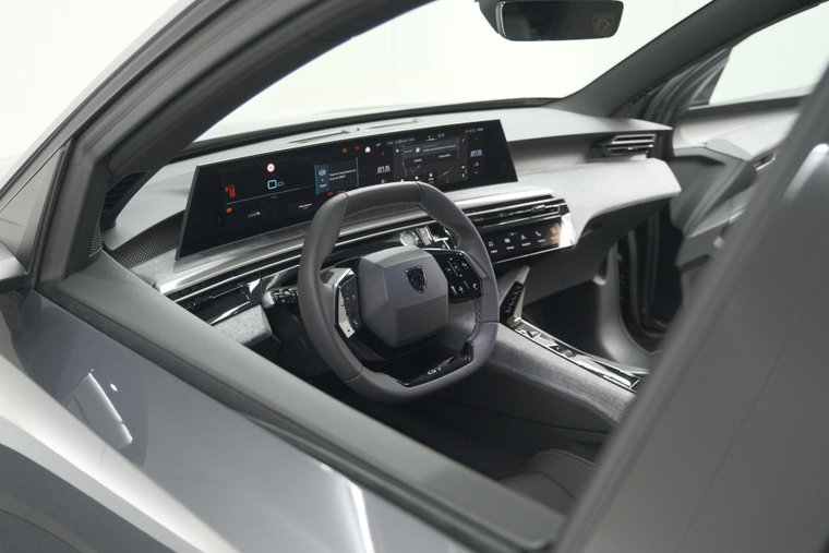 Vehicle Image 60