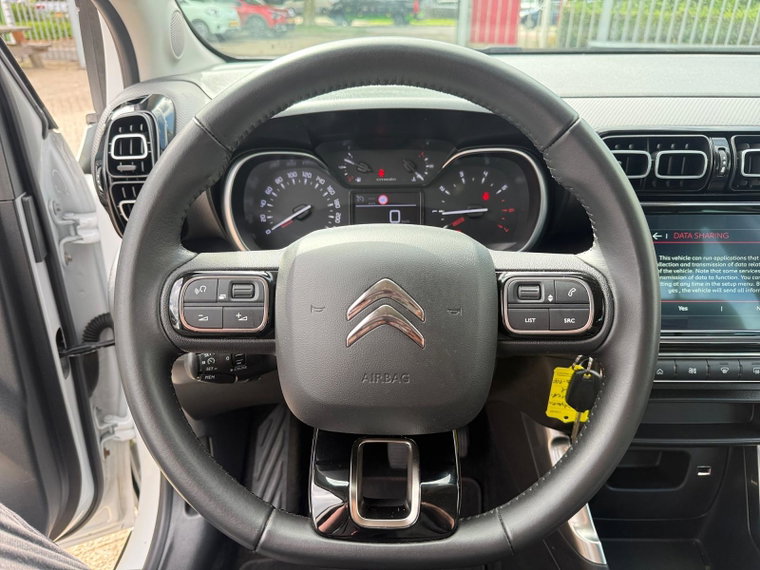 Vehicle Image 17