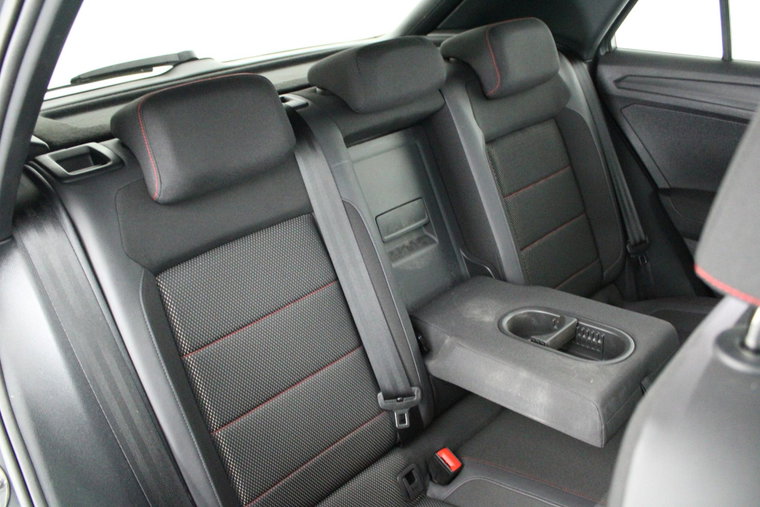 Vehicle Image 37