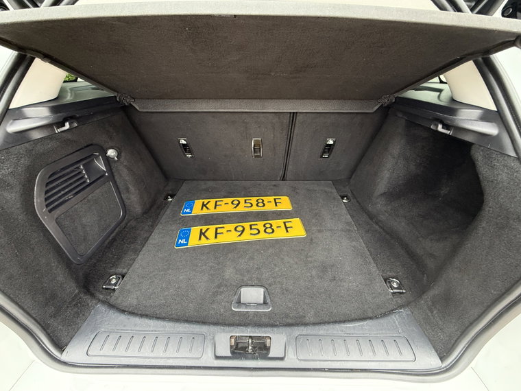 Vehicle Image 43