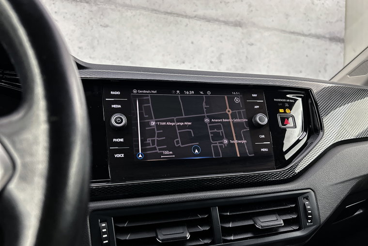 Vehicle Image 18