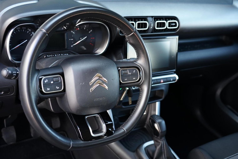 Vehicle Image 20