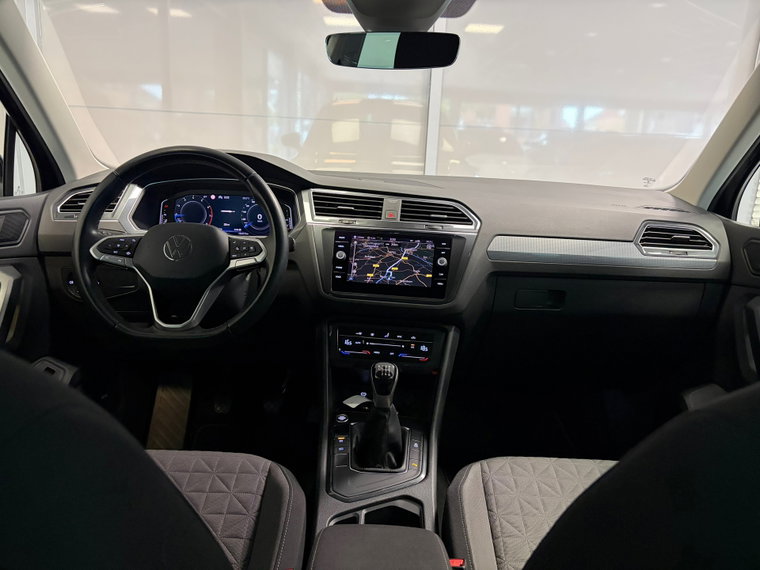 Vehicle Image 37