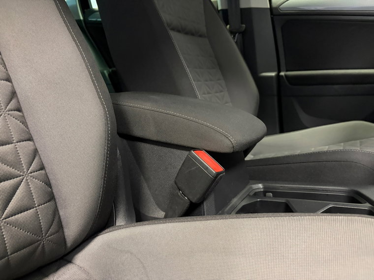 Vehicle Image 39