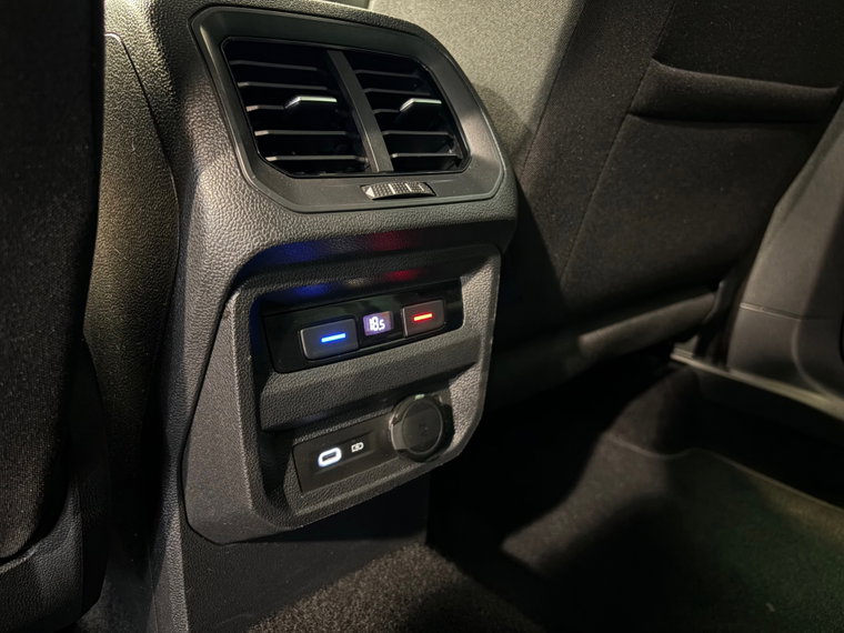 Vehicle Image 41