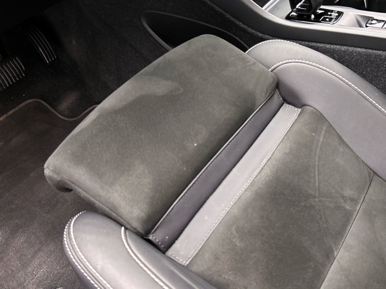 Vehicle Image 38