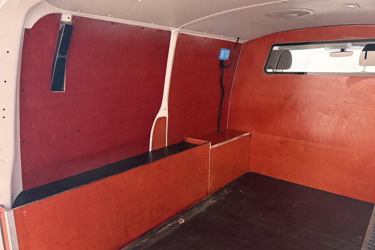 Vehicle Image 13