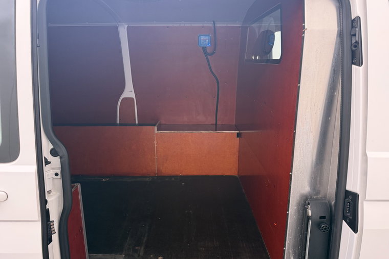 Vehicle Image 14