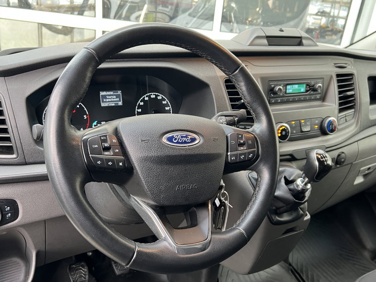 Vehicle Image 21