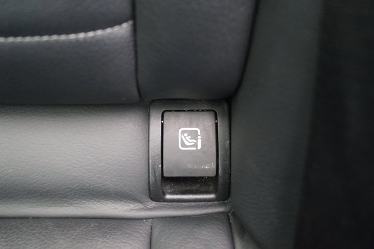 Vehicle Image 38