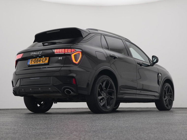 Vehicle Image 16
