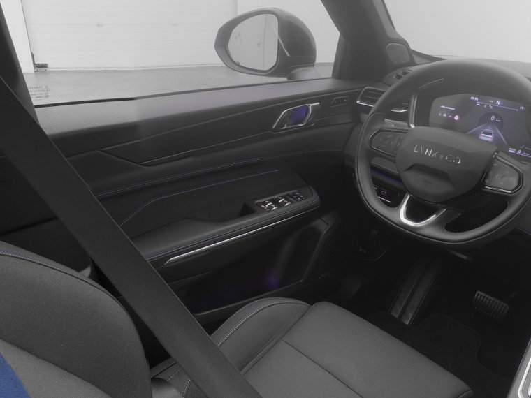 Vehicle Image 11