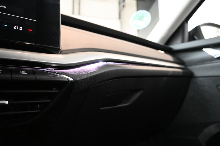 Vehicle Image 31