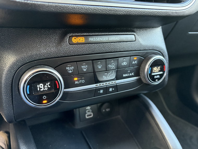 Vehicle Image 28