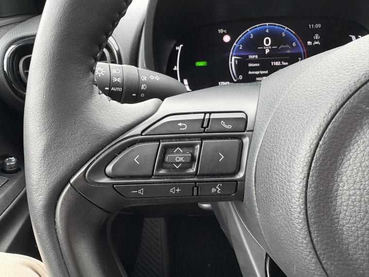 Vehicle Image 19