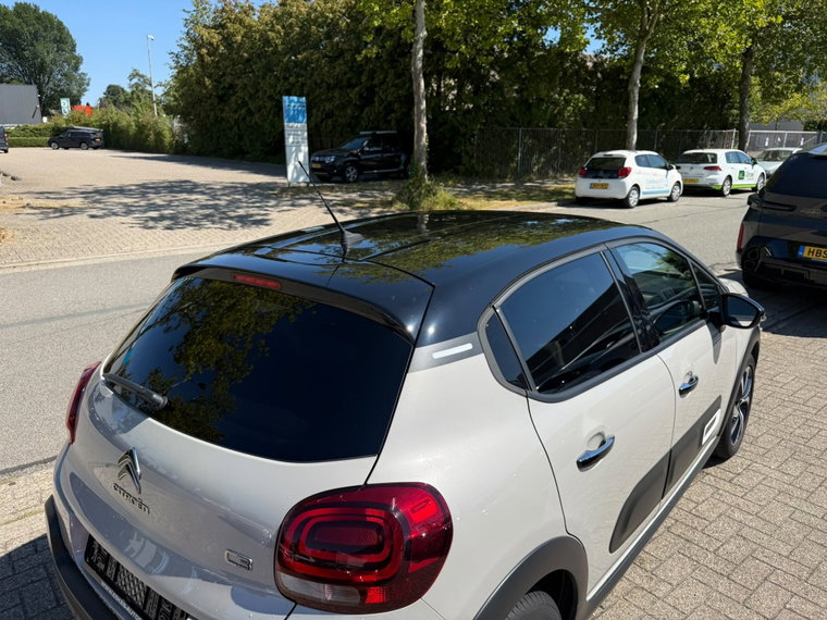 Vehicle Image 24