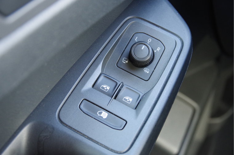 Vehicle Image 37