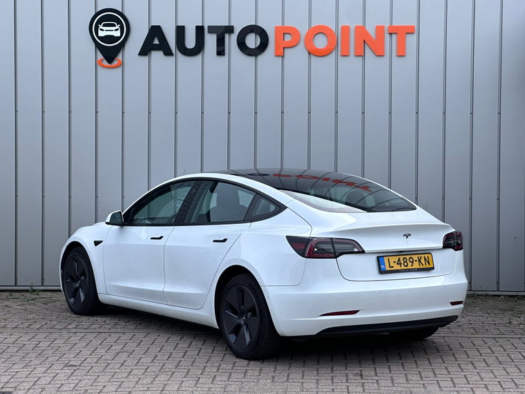 Vehicle Image 19