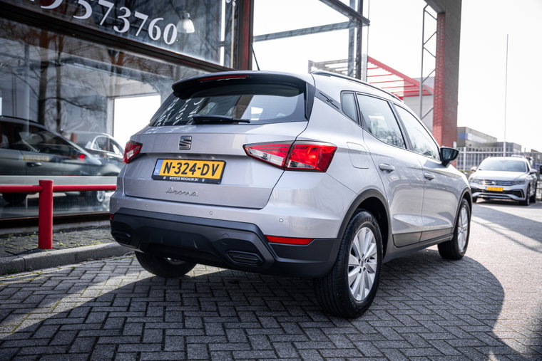 Vehicle Image 11