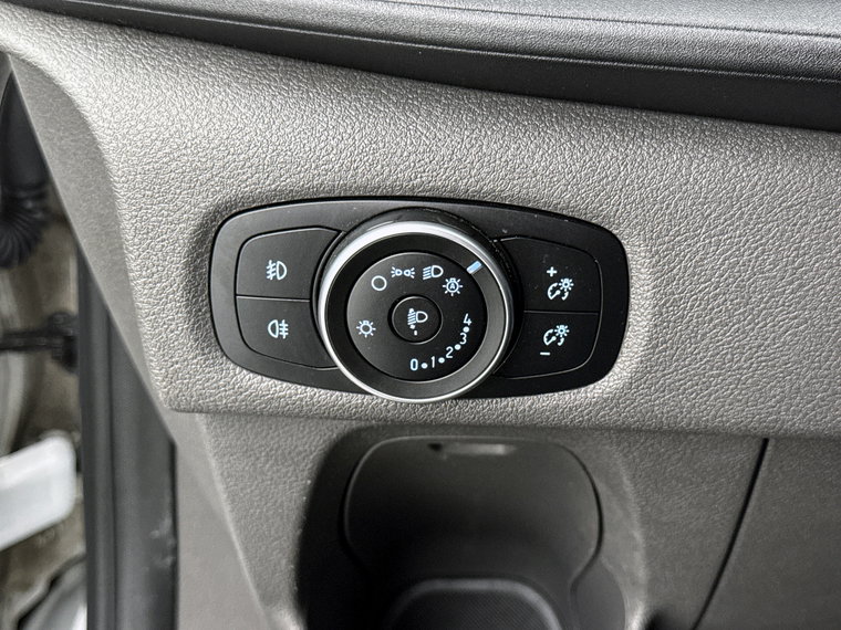 Vehicle Image 27