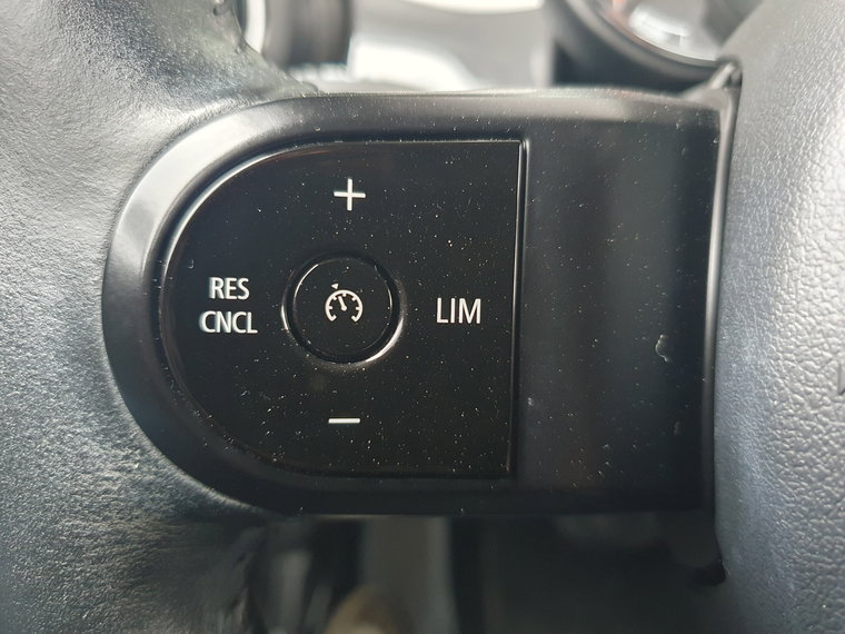 Vehicle Image 34
