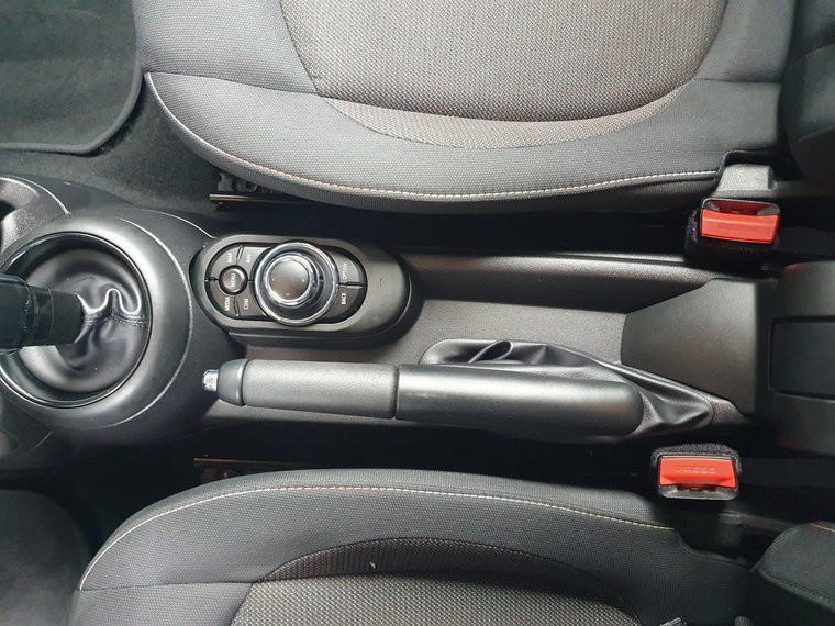 Vehicle Image 40