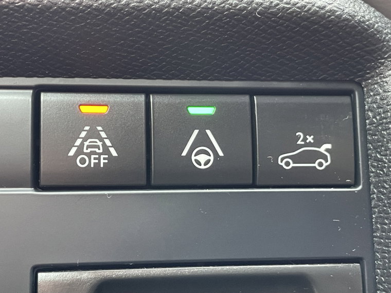 Vehicle Image 24