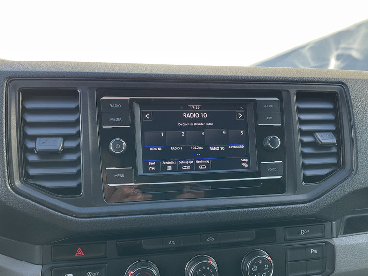 Vehicle Image 17
