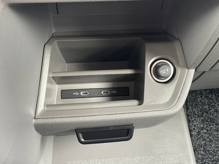 Vehicle Image 29