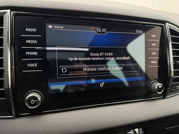 Vehicle Image 37