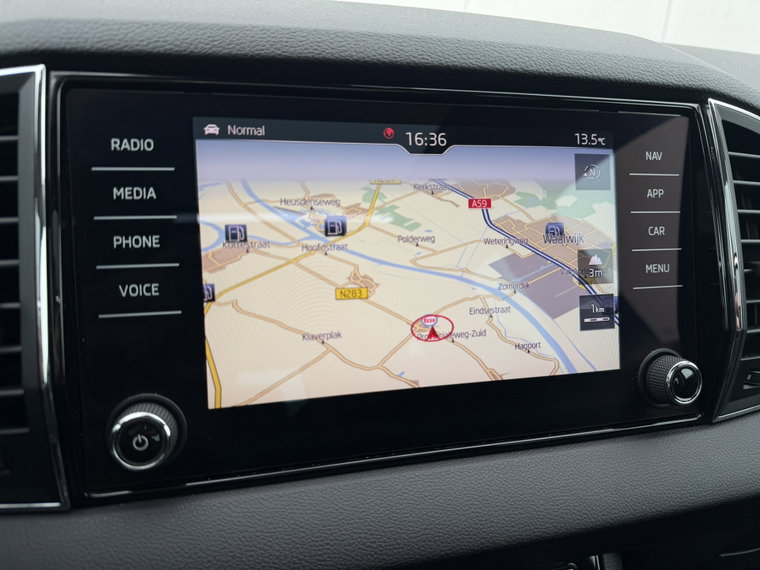 Vehicle Image 38