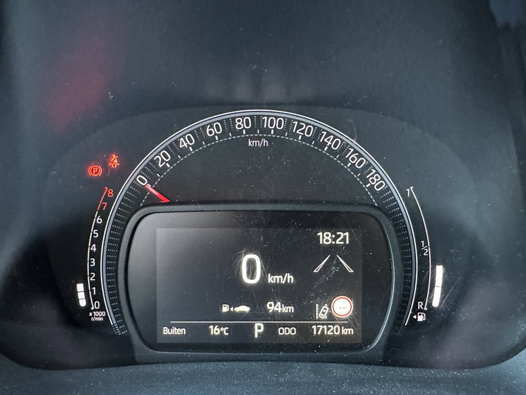 Vehicle Image 22