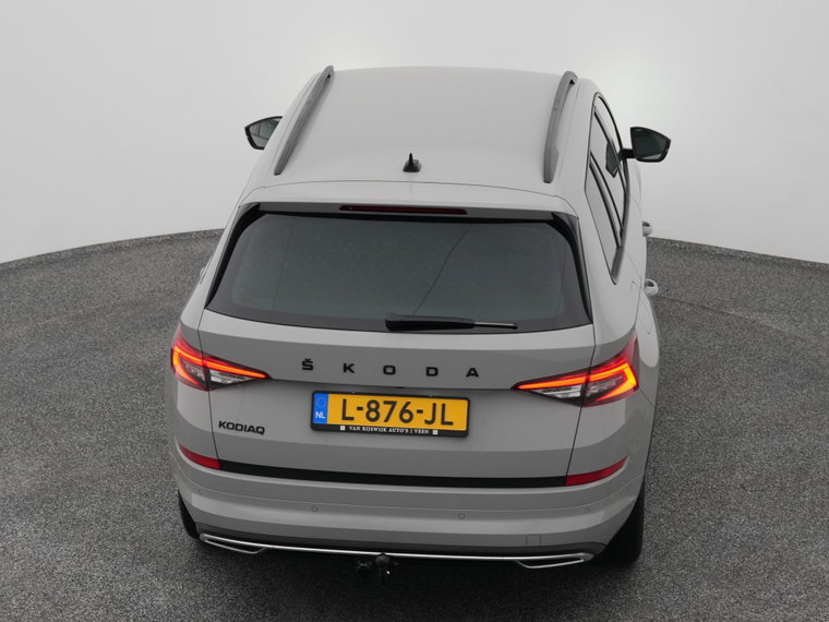 Vehicle Image 28