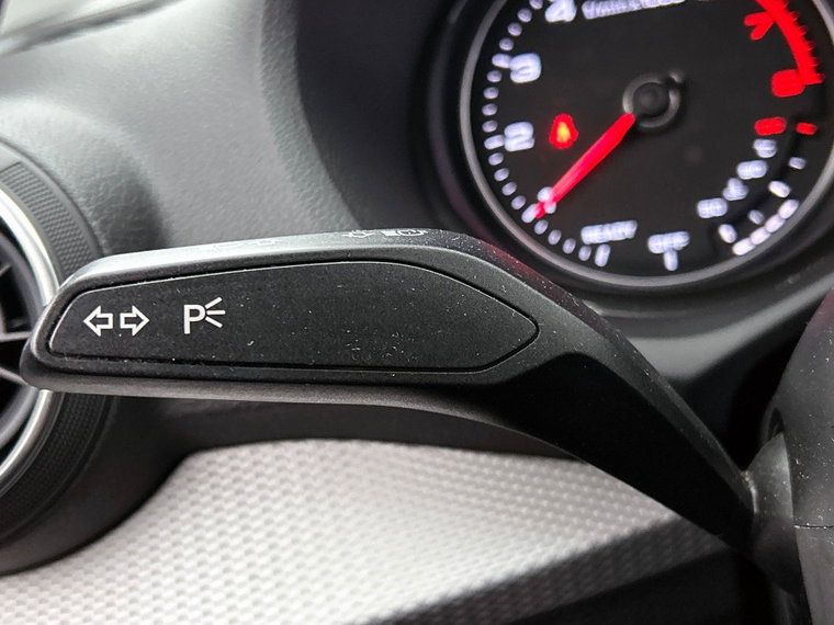 Vehicle Image 33