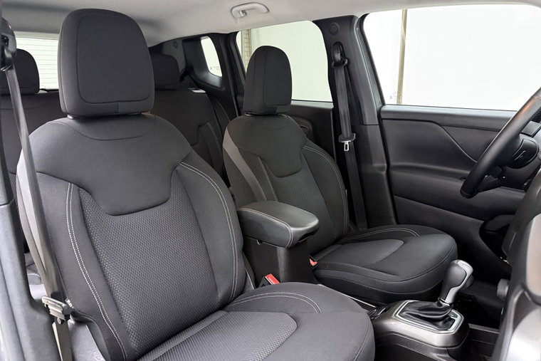 Vehicle Image 14