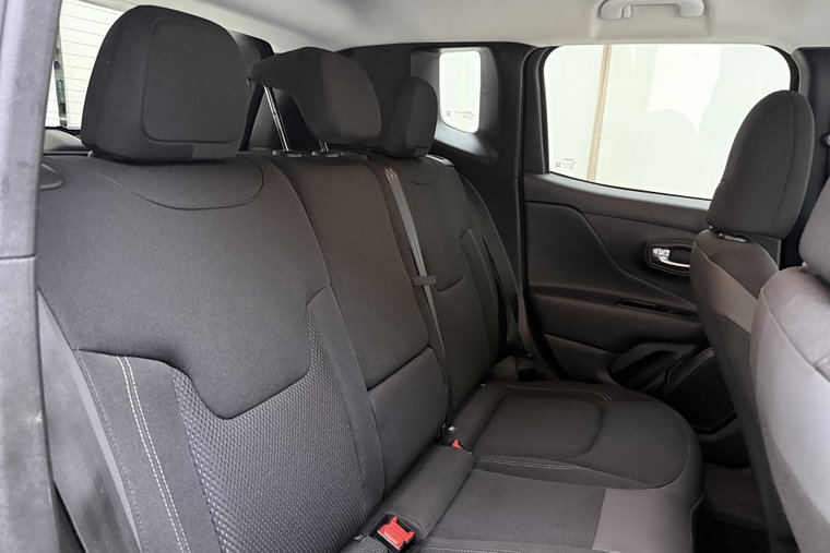 Vehicle Image 15