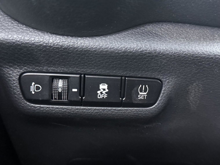 Vehicle Image 27