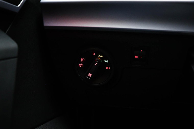 Vehicle Image 27