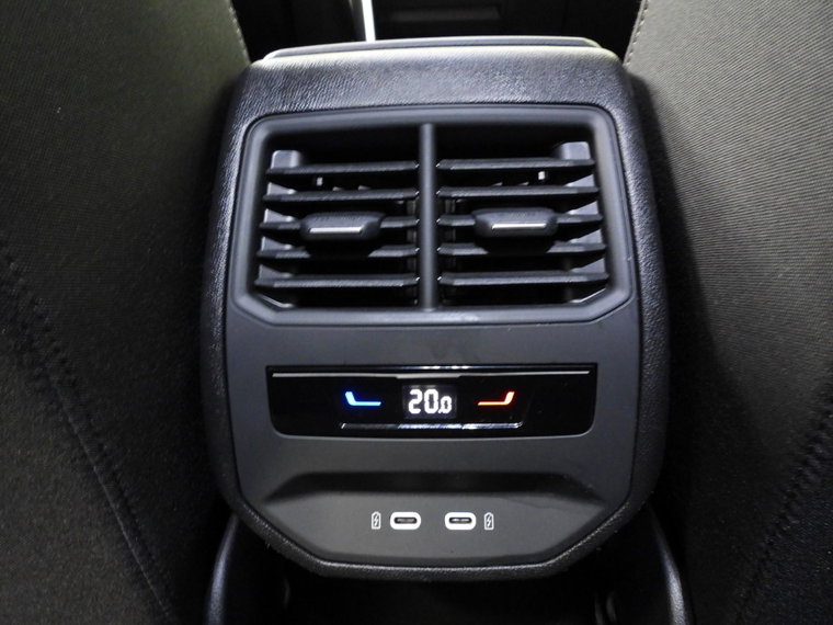 Vehicle Image 27