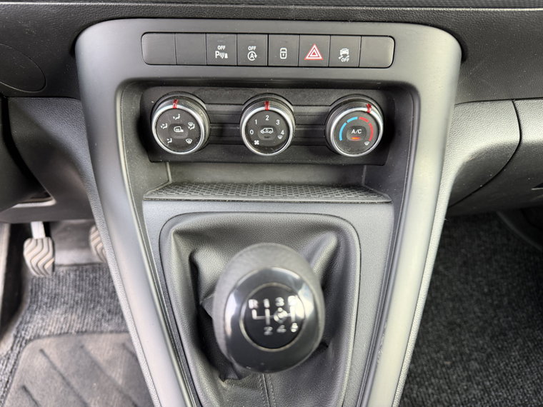 Vehicle Image 49