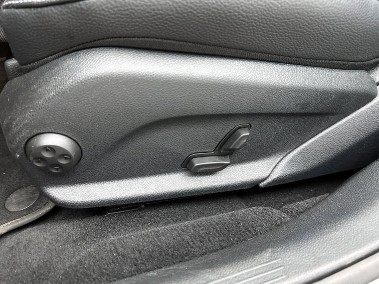 Vehicle Image 39
