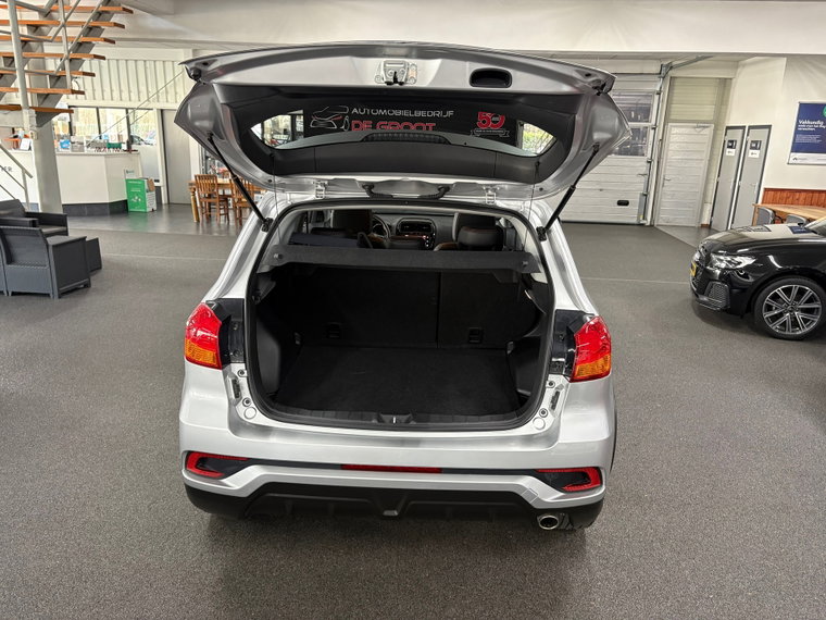 Vehicle Image 31
