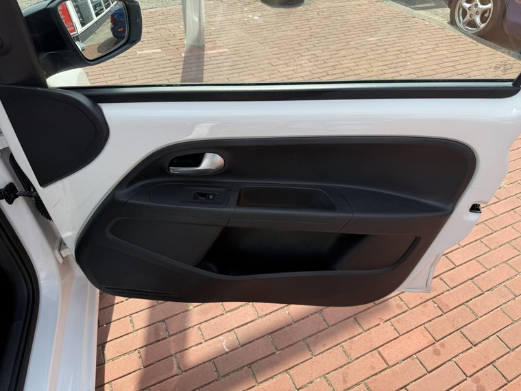 Vehicle Image 38