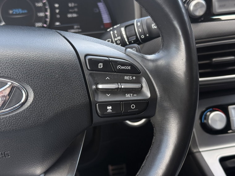 Vehicle Image 23