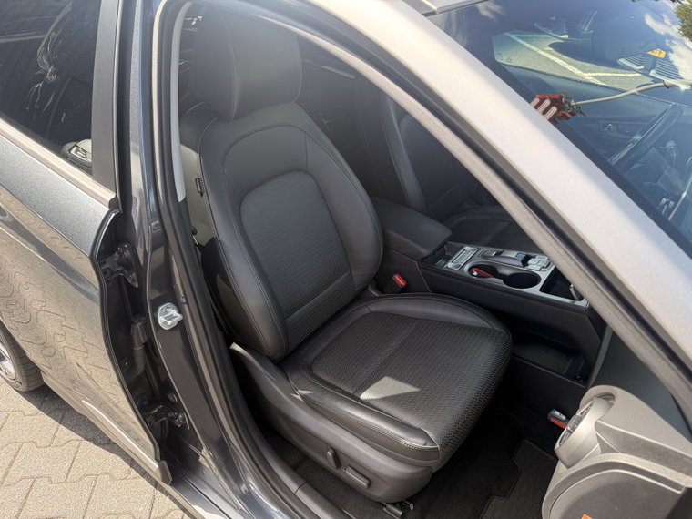 Vehicle Image 39