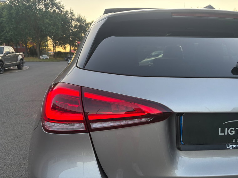 Vehicle Image 17