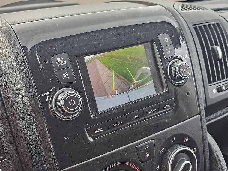 Vehicle Image 17