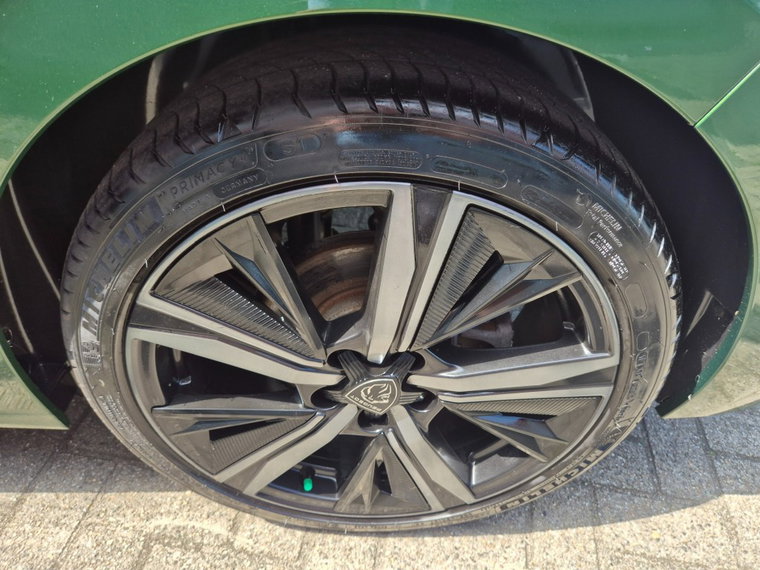 Vehicle Image 20