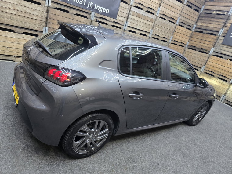 Vehicle Image 20